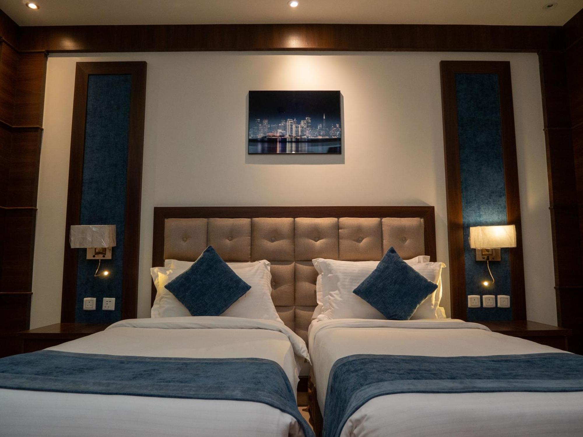INNYAR Hotel Riyadh فندق إنيار الرياض Zewnętrze zdjęcie