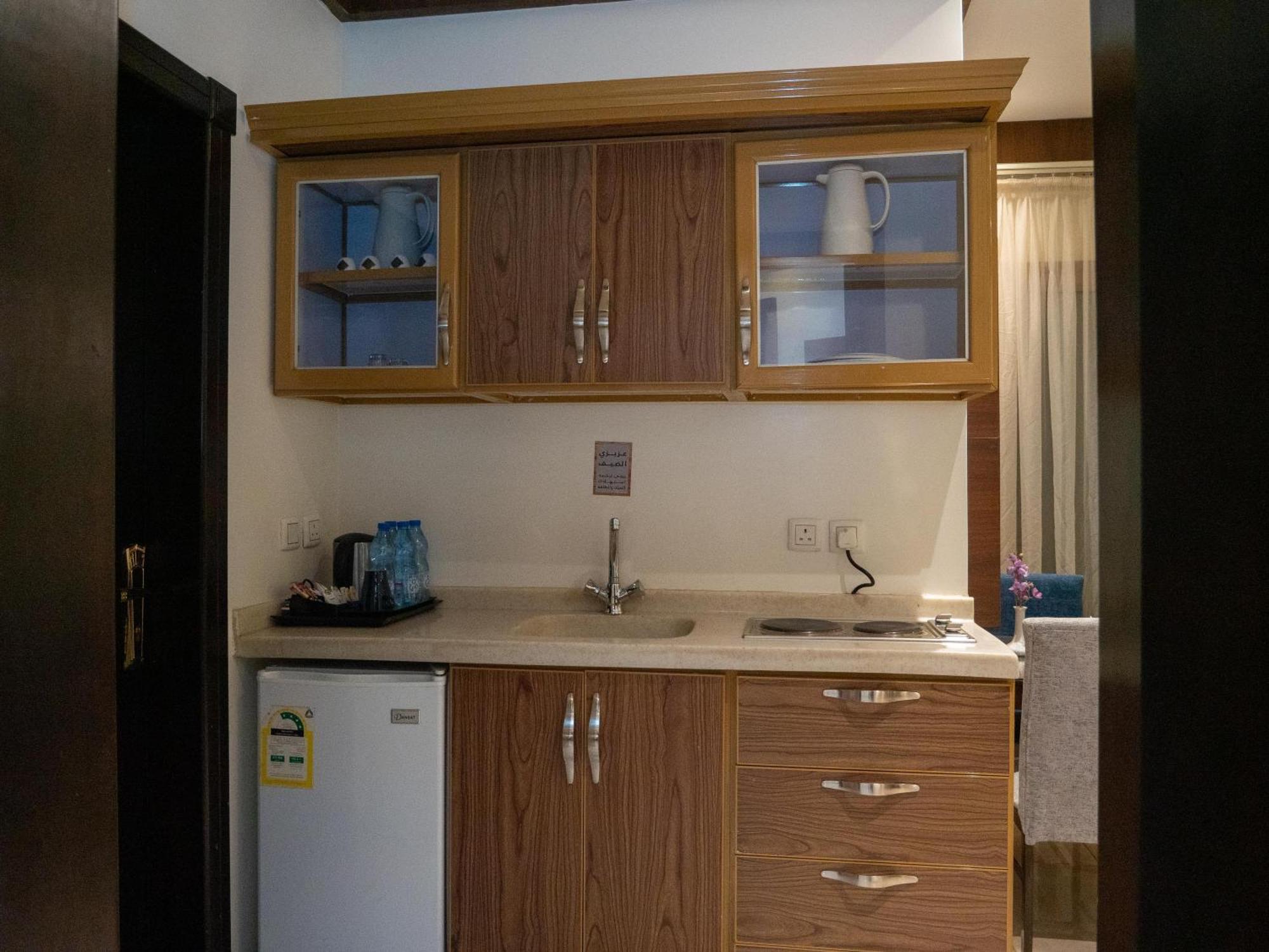 INNYAR Hotel Riyadh فندق إنيار الرياض Zewnętrze zdjęcie