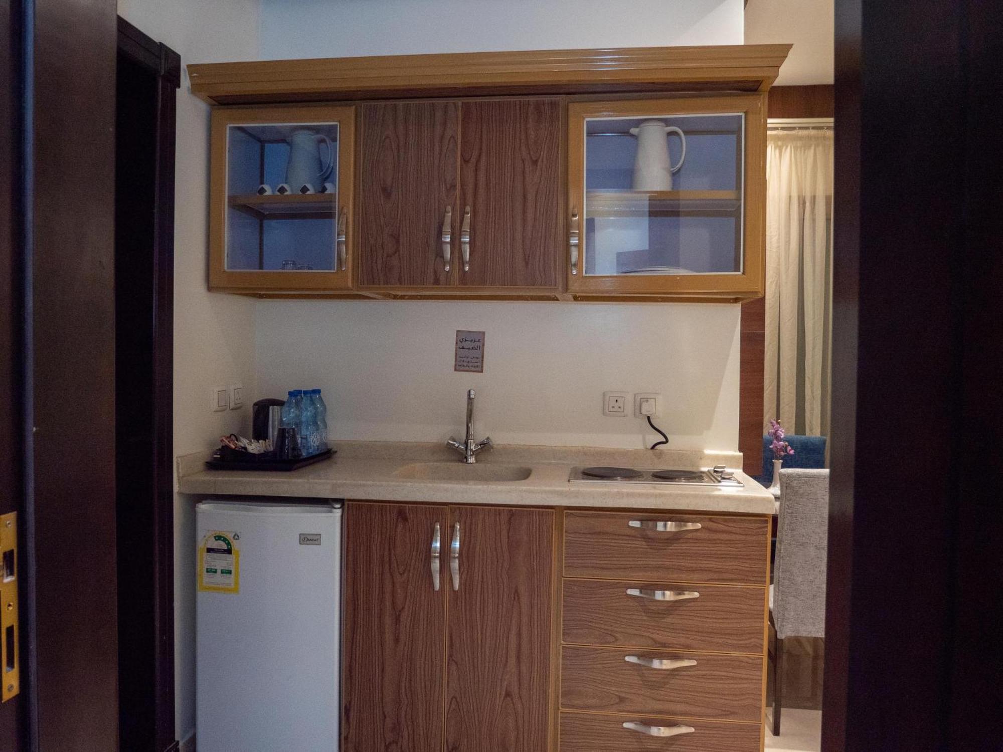INNYAR Hotel Riyadh فندق إنيار الرياض Zewnętrze zdjęcie