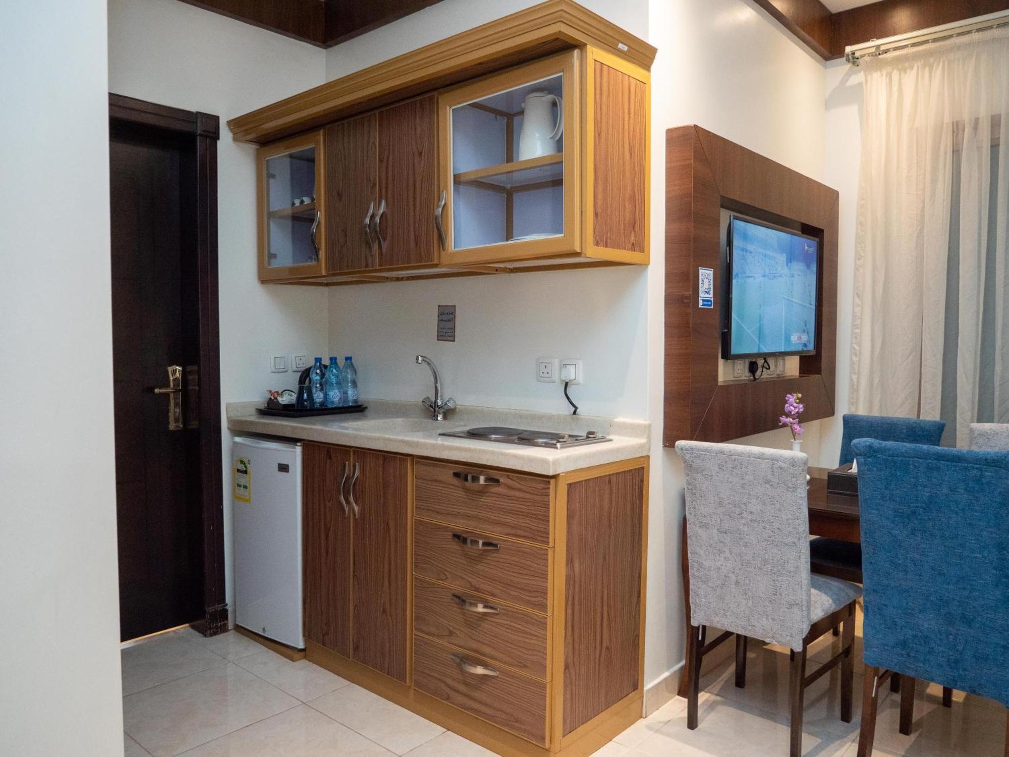 INNYAR Hotel Riyadh فندق إنيار الرياض Zewnętrze zdjęcie